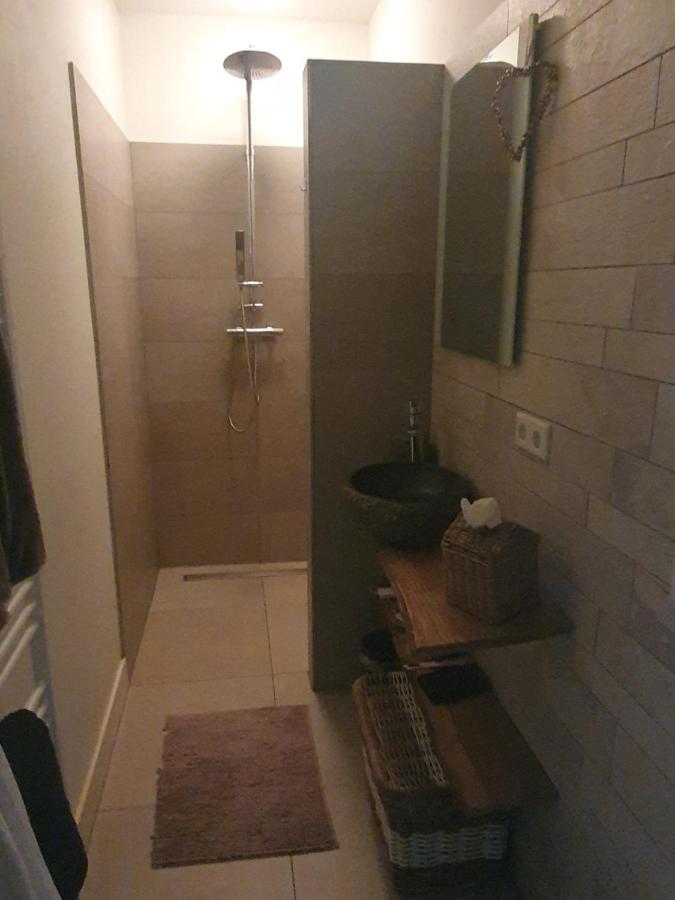 הילווארנבייק Een Klein Appartementje Zonder Keuken In Het Centrum Sleep At Hamtingh'S מראה חיצוני תמונה